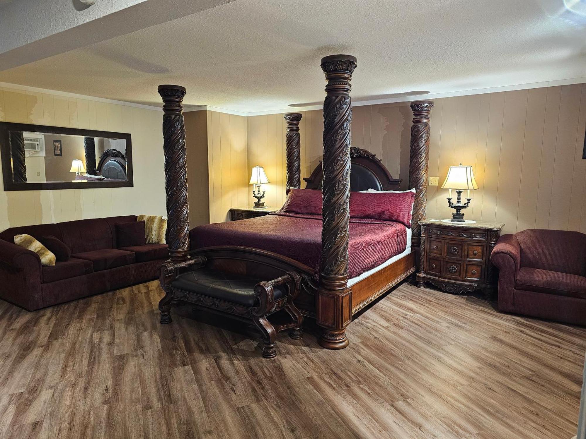 Parkway Motel & European Lodges Pincher Creek Buitenkant foto